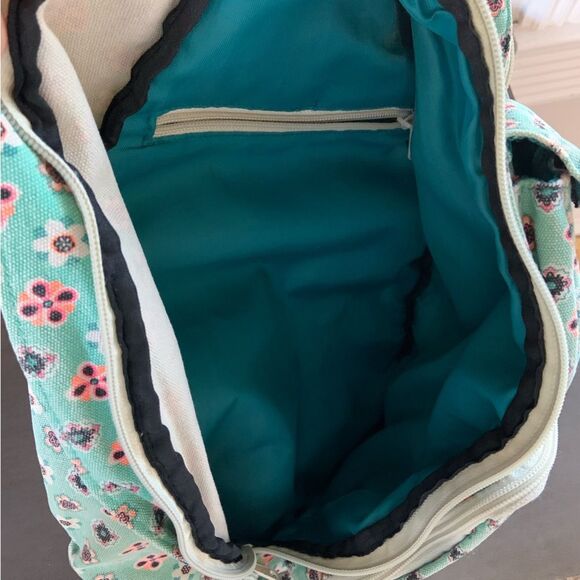 KAVU Daisy Doodle One Of A Kind Limited Edition Rope Sling Crossbody Bag - Picture 8 of 12